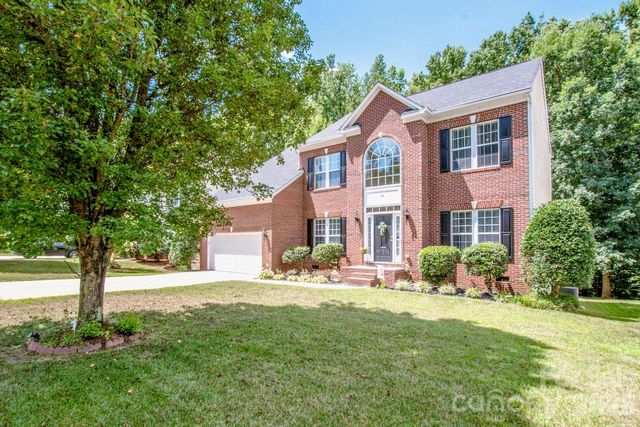 121 Crimson Orchard Drive, Mooresville, NC 28115