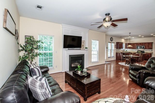 121 Crimson Orchard Drive, Mooresville, NC 28115