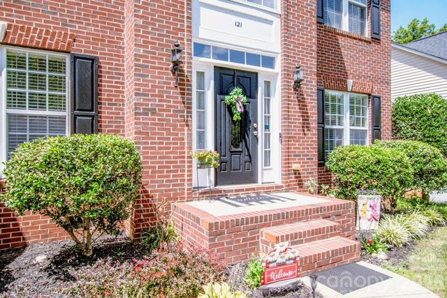 121 Crimson Orchard Drive, Mooresville, NC 28115
