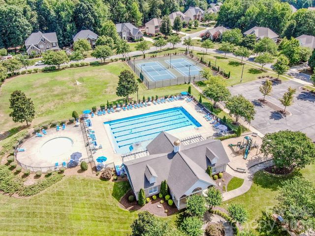 121 Crimson Orchard Drive, Mooresville, NC 28115