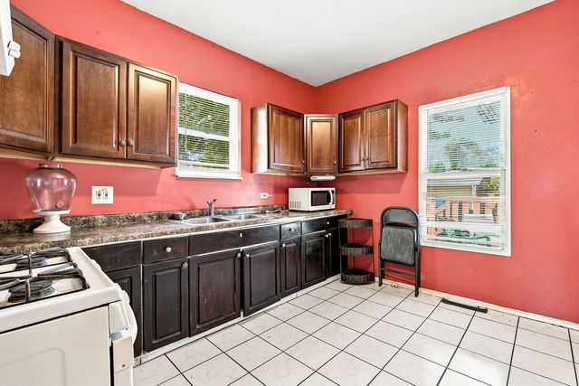 2134 Grove Avenue, North Chicago, IL 60064