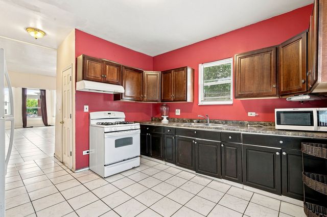 2134 Grove Avenue, North Chicago, IL 60064