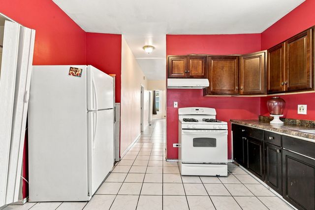 2134 Grove Avenue, North Chicago, IL 60064