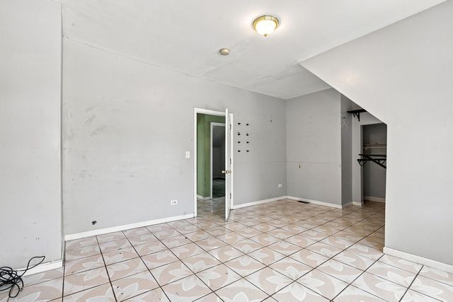 2134 Grove Avenue, North Chicago, IL 60064