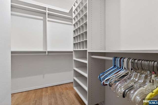 15 16th Street, Hawthorne, NJ 07506