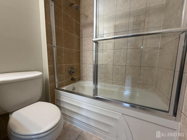 9208 Tamarron Drive, Plainsboro, NJ 08536