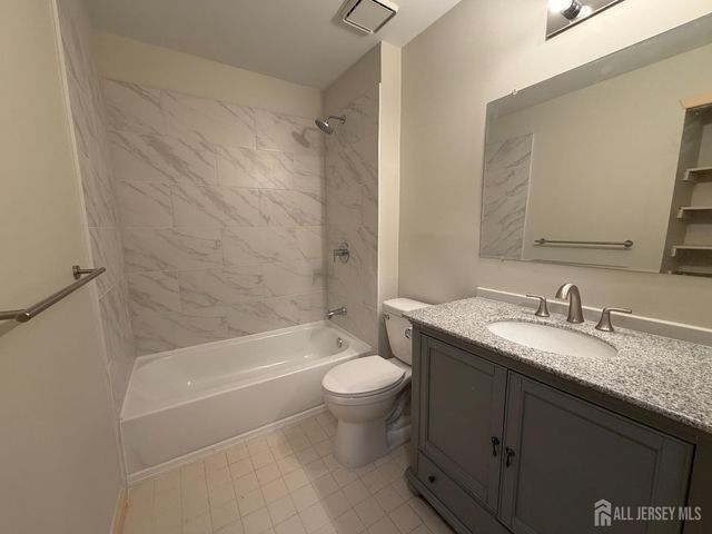 9208 Tamarron Drive, Plainsboro, NJ 08536