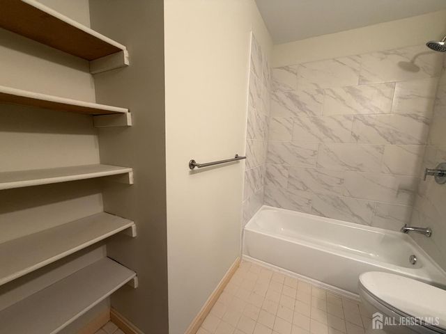 9208 Tamarron Drive, Plainsboro, NJ 08536