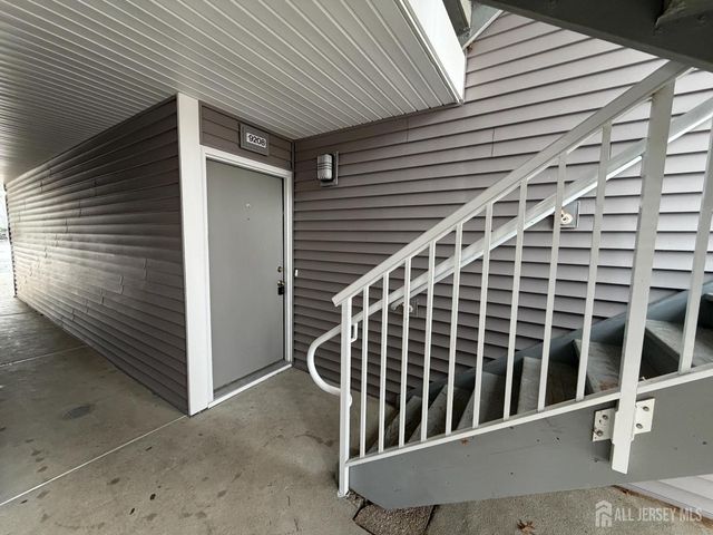 9208 Tamarron Drive, Plainsboro, NJ 08536