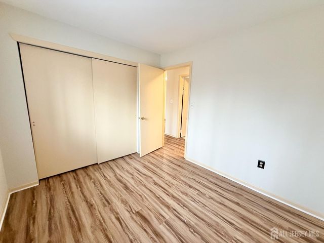 9208 Tamarron Drive, Plainsboro, NJ 08536