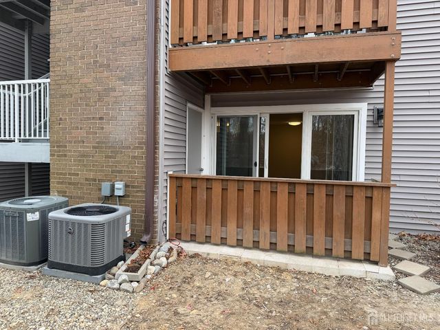 9208 Tamarron Drive, Plainsboro, NJ 08536