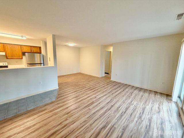 9208 Tamarron Drive, Plainsboro, NJ 08536