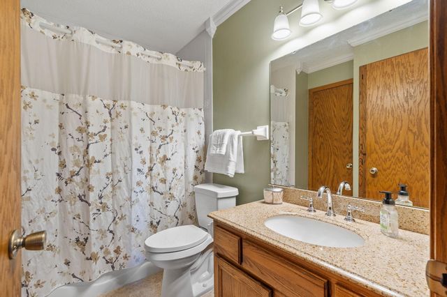 11532 Oregon Avenue N, Champlin, MN 55316