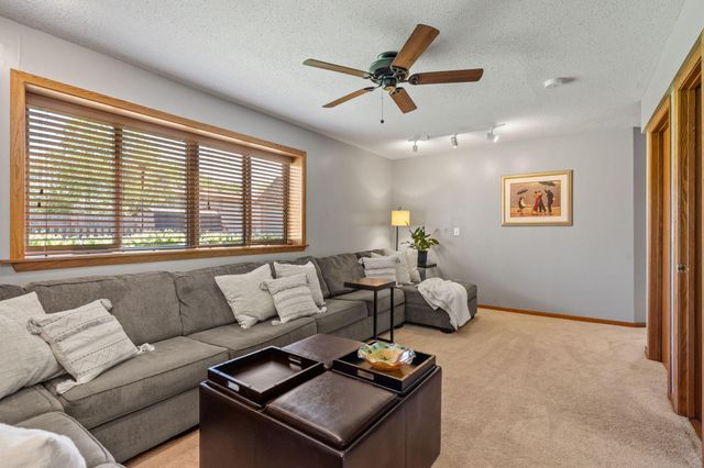 11532 Oregon Avenue N, Champlin, MN 55316