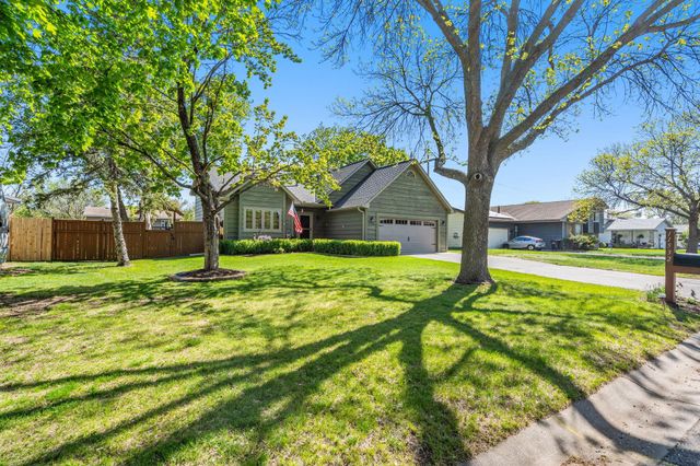 11532 Oregon Avenue N, Champlin, MN 55316