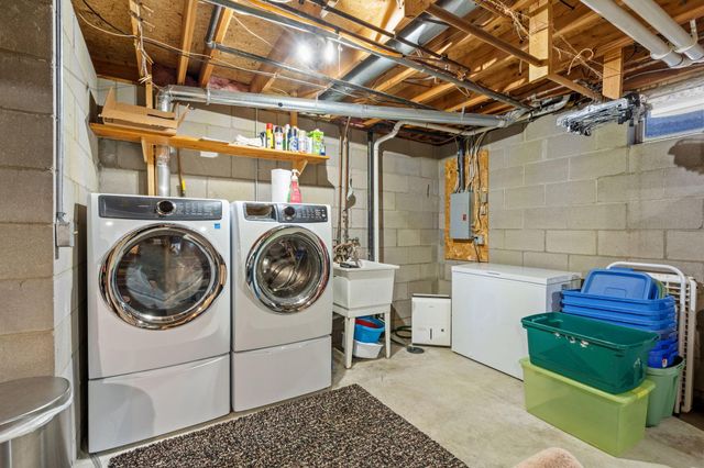 11532 Oregon Avenue N, Champlin, MN 55316