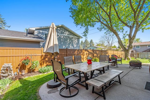 11532 Oregon Avenue N, Champlin, MN 55316