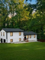 567 Woodland Lane, Lawrenceville, GA 30043