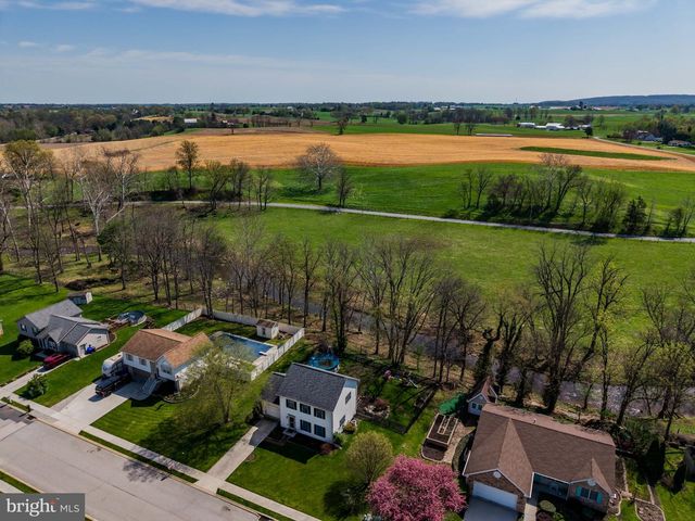 148 BRANCH CIR, East Berlin, PA 17316