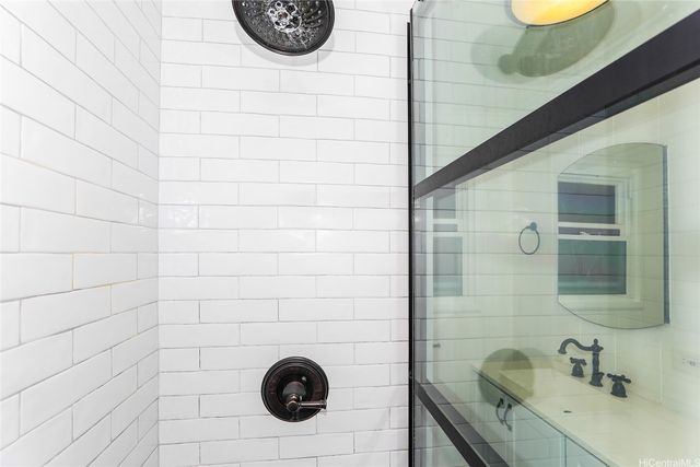 2404 Orchid Street, Honolulu, HI 96816