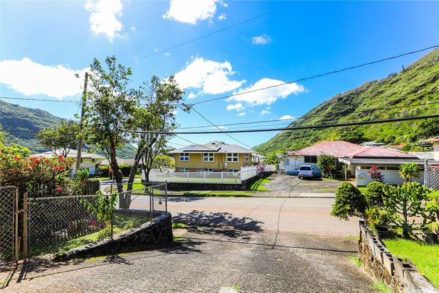 2404 Orchid Street, Honolulu, HI 96816