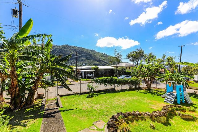 2404 Orchid Street, Honolulu, HI 96816