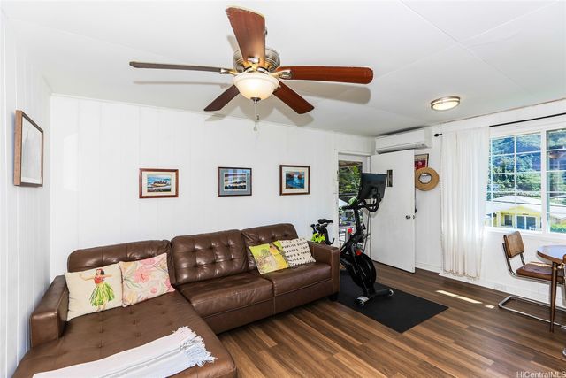 2404 Orchid Street, Honolulu, HI 96816