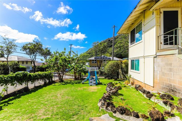 2404 Orchid Street, Honolulu, HI 96816
