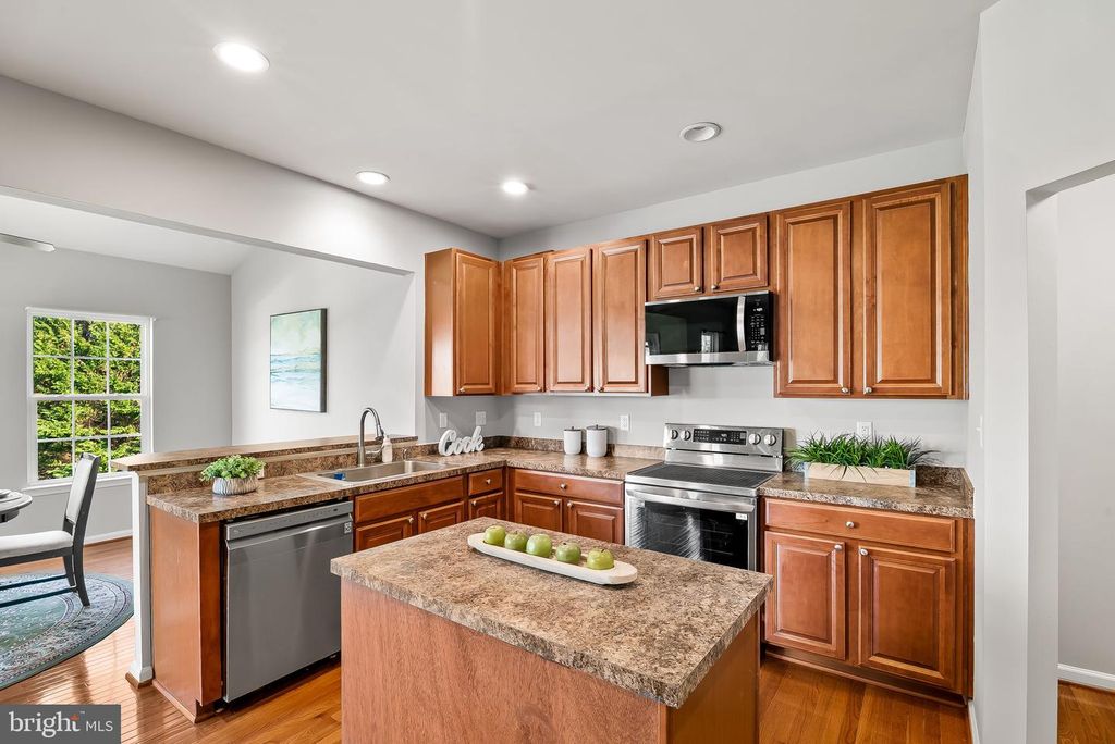 Image 10 of property listing at 2790 QUANTIM CT, Manchester, MD 21102