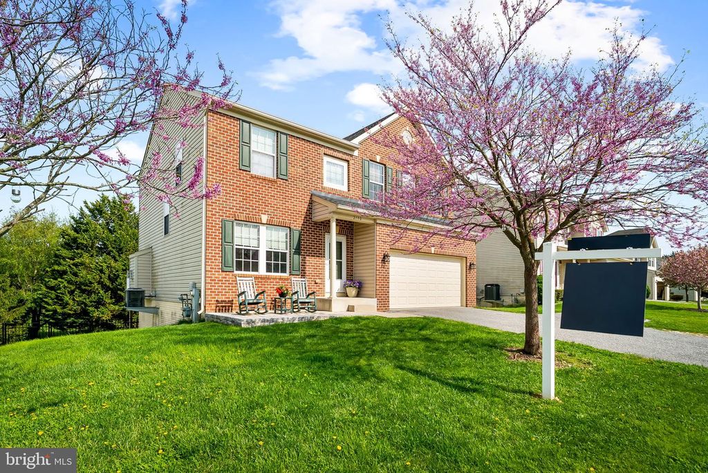 Image 2 of property listing at 2790 QUANTIM CT, Manchester, MD 21102