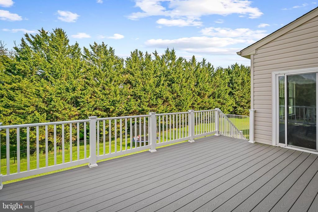 Image 37 of property listing at 2790 QUANTIM CT, Manchester, MD 21102