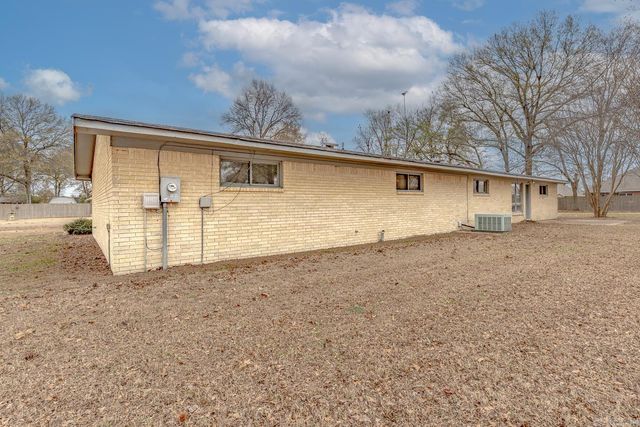 1306 Woodfield Cove, Trumann, AR 72472