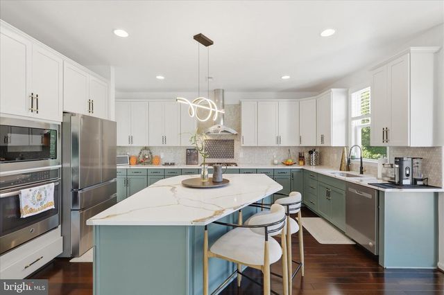 42522 STRATFORD LANDING DR, Brambleton, VA 20148