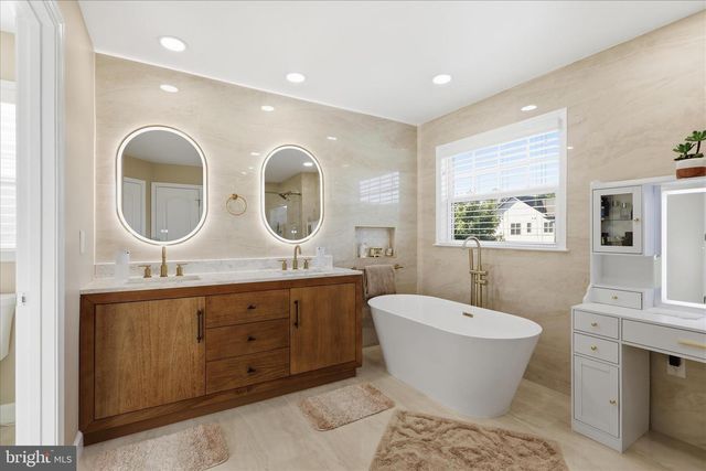42522 STRATFORD LANDING DR, Brambleton, VA 20148