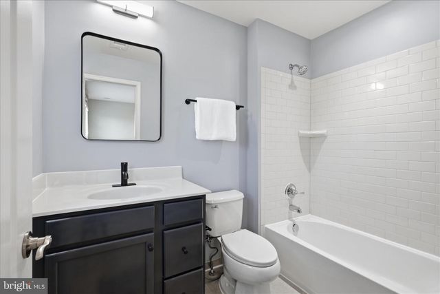 42522 STRATFORD LANDING DR, Brambleton, VA 20148