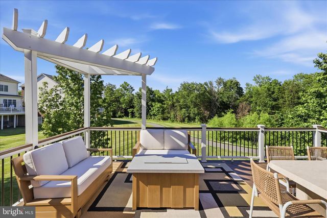 42522 STRATFORD LANDING DR, Brambleton, VA 20148