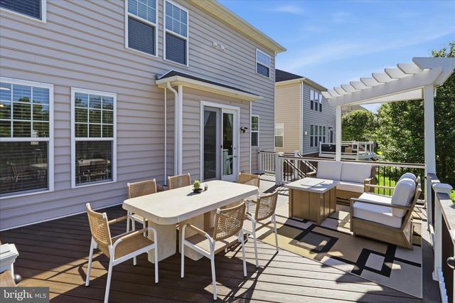 42522 STRATFORD LANDING DR, Brambleton, VA 20148