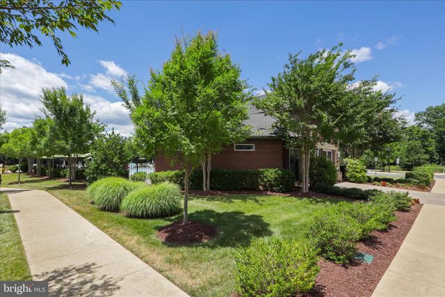 42522 STRATFORD LANDING DR, Brambleton, VA 20148