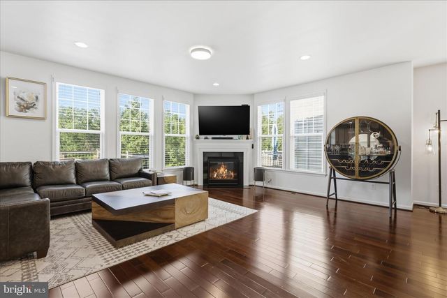 42522 STRATFORD LANDING DR, Brambleton, VA 20148