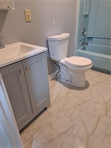 72 Saratoga Avenue, Rochester, NY 14608