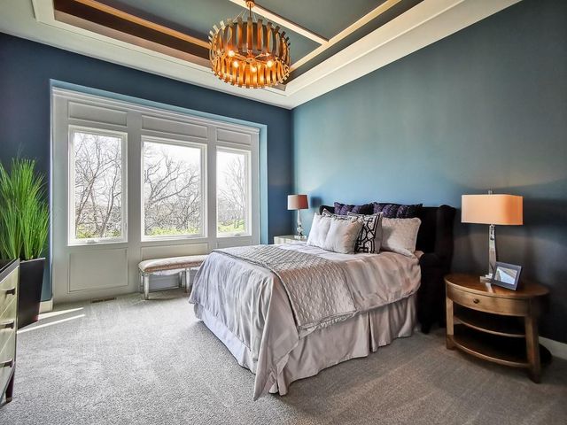 17308 Oakshire Street, Overland Park, KS 66221