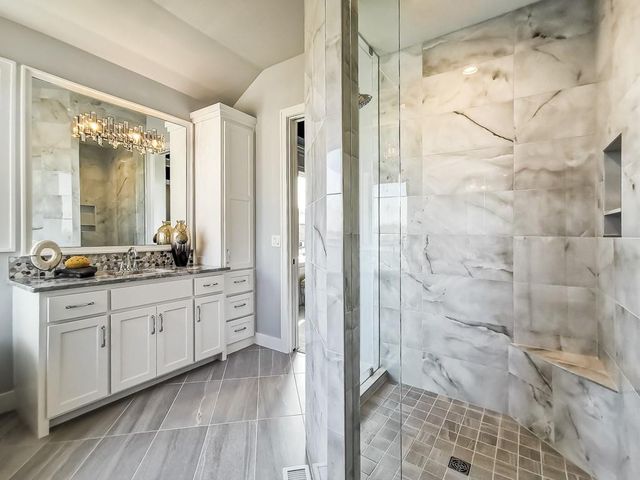 17308 Oakshire Street, Overland Park, KS 66221
