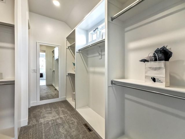 17308 Oakshire Street, Overland Park, KS 66221