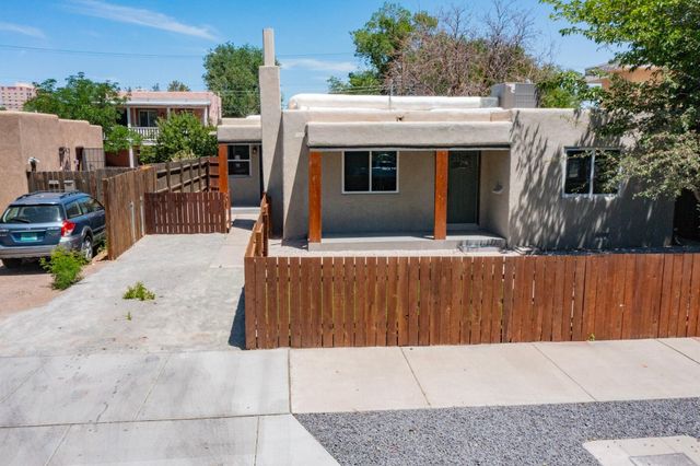 1109 Coal Avenue SW, Albuquerque, NM 87102