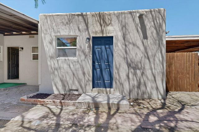 1109 Coal Avenue SW, Albuquerque, NM 87102