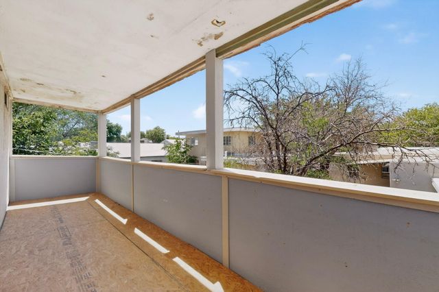 1109 Coal Avenue SW, Albuquerque, NM 87102