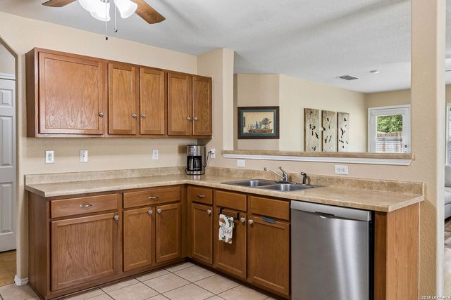 27011 Rustic Cabin, San Antonio, TX 78260