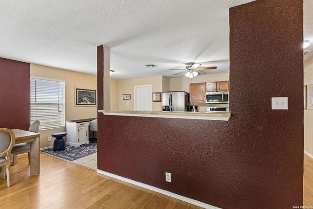 27011 Rustic Cabin, San Antonio, TX 78260