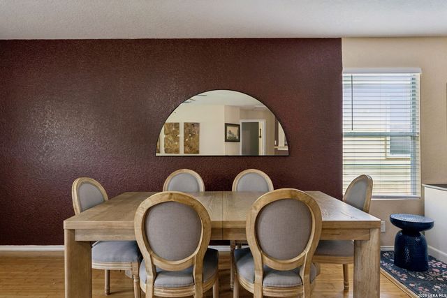 27011 Rustic Cabin, San Antonio, TX 78260