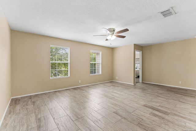 27011 Rustic Cabin, San Antonio, TX 78260